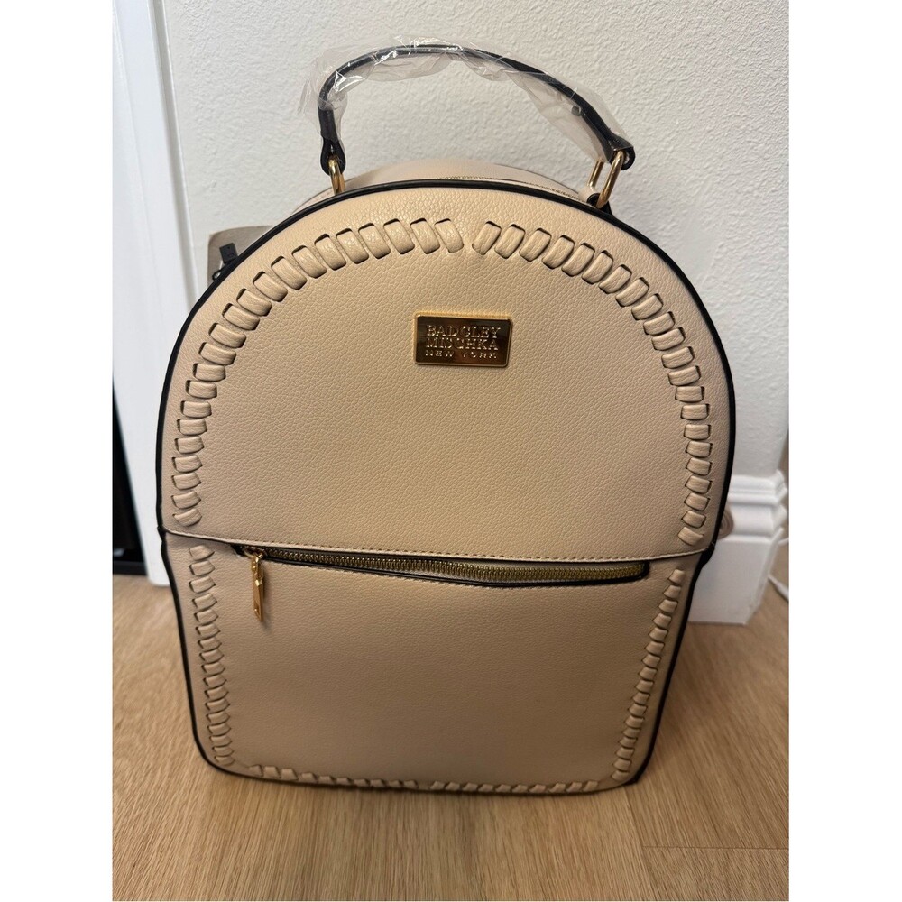 BADGLEY MISCHKA New York The Ann Backpack Purse Vegan Leather NWT - Picture 2 of 5